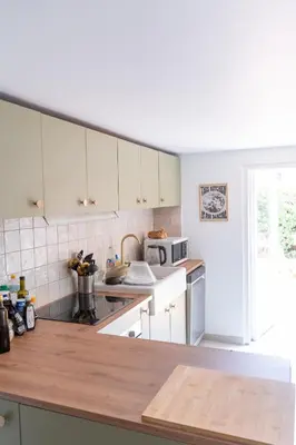 Cuisine ou kitchenette dans l'établissement La Maison Léon