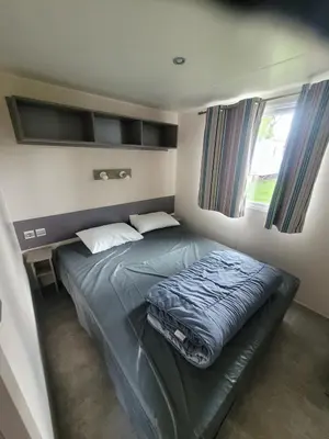 Un ou plusieurs lits dans un hébergement de l'établissement mobil home