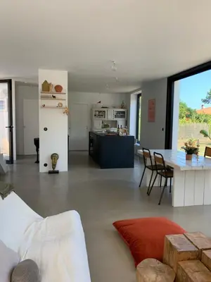 Coin salon dans l'établissement Maison familiale