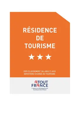 Certificat, récompense, panneau ou autre document affiché dans l'établissement villa near ocean with swimming pool