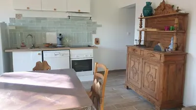 Cuisine ou kitchenette dans l'établissement Le Gîte du Lac d'Hostens