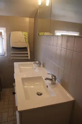 Plan de l'établissement Maison confortable avec jardin à Lahosse, 90 m²