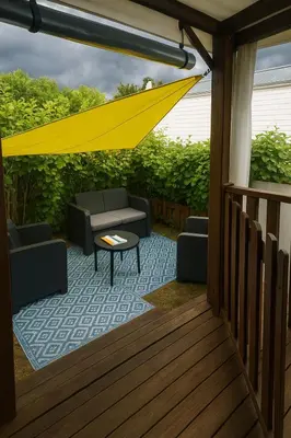 Balcon ou terrasse dans l'établissement Charmants Mobilhomes entre Lac&Océan et proche de la Vélodyssée
