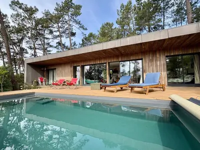 Piscine de l'établissement La Villa du Bout du Monde, Pool & Jacuzzi ou située à proximité
