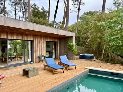 Piscine de l'établissement La Villa du Bout du Monde, Pool & Jacuzzi ou située à proximité