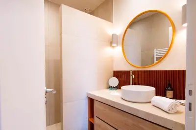 Salle de bains dans l'établissement Atlantic Selection - Le Pasteur, au lac d'Hossegor