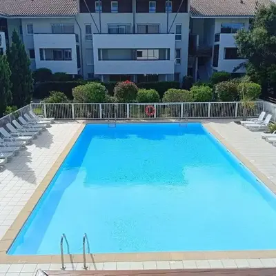 Superb apartment with terrace near beach