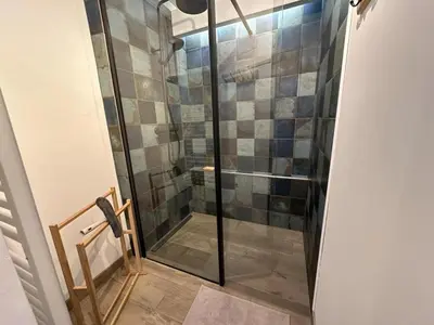Salle de bains dans l'établissement Le gite de mia