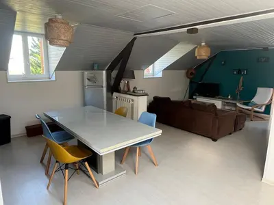 Coin salon dans l'établissement Maison calme et chaleureuse au coeur du Béarn