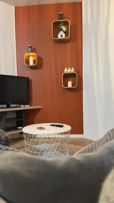 Télévision ou salle de divertissement dans l'établissement DaxLodge T3 cosy