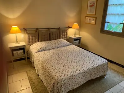 Un ou plusieurs lits dans un hébergement de l'établissement Logement à 200m de la plage