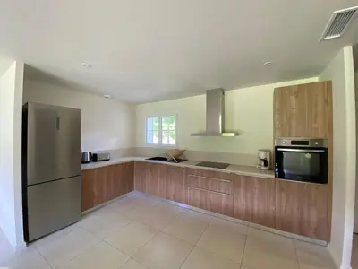 Cuisine ou kitchenette dans l'établissement Les Nids de Galleben - La Villa Biscarrosse
