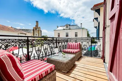 Balcon ou terrasse dans l'établissement Hotel du Balcon