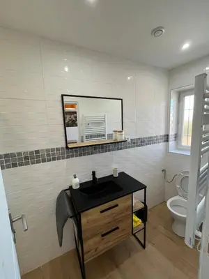 Salle de bains dans l'établissement Le Ptit Indus