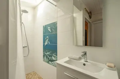 Salle de bains dans l'établissement Ma villa chez Archie, pour des vacances bucoliques