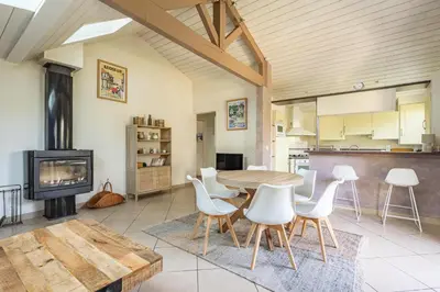 Cuisine ou kitchenette dans l'établissement Ma villa chez Archie, pour des vacances bucoliques