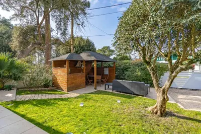 Jardin de l'établissement Ma villa chez Archie, pour des vacances bucoliques