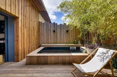 Piscine de l'établissement La maison du port – Maison avec piscine à La Teste ou située à proximité