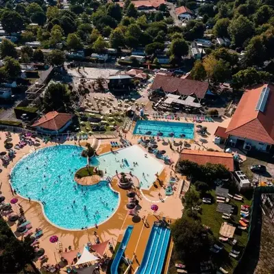 Mobil-home - 8pers - 10m des piscines