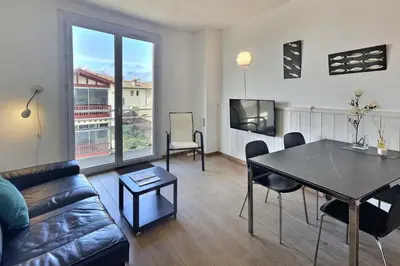 Coin salon dans l'établissement Hossegor plage, un rêve pour les surfeurs !