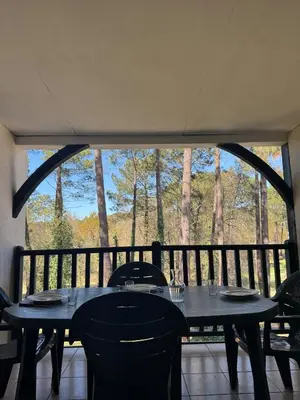 Balcon ou terrasse dans l'établissement Superbe appartement 6 personnes