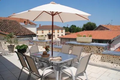 Balcon ou terrasse dans l'établissement Gîte Matran