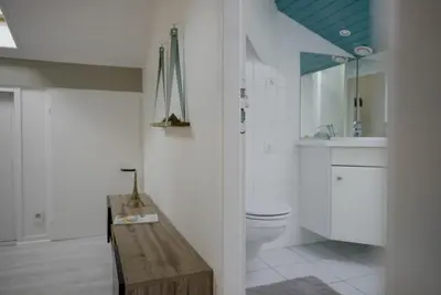 Salle de bains dans l'établissement La Californienne
