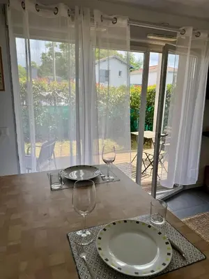 Plan de l'établissement Modern garden apartment