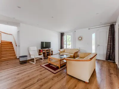 Télévision ou salle de divertissement dans l'établissement Biscarrosse: Maison 5 chambres avec piscine privée - FR-1-521-258