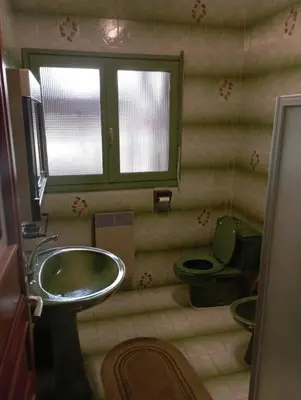 Salle de bains dans l'établissement Charmant T1 avec jardin