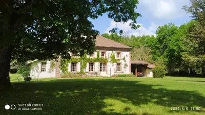 Jardin de l'établissement Maison de maître