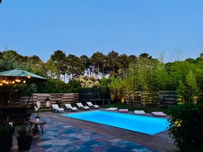 Piscine de l'établissement Seawest avec piscine à 5 min de l'océan ou située à proximité