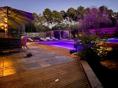 Piscine de l'établissement Seawest avec piscine à 5 min de l'océan ou située à proximité