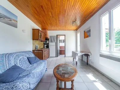 Cuisine ou kitchenette dans l'établissement Maison à Mimizan Plage Sud avec jardin pour 4 personnes - Ménage inclus - FR-1-50-182