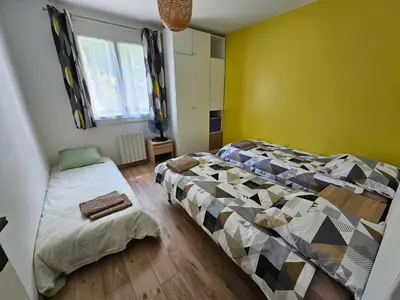 Un ou plusieurs lits dans un hébergement de l'établissement Family home, 3 bedrooms and private pool