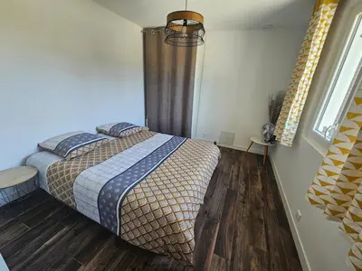 Un ou plusieurs lits dans un hébergement de l'établissement Family home, 3 bedrooms and private pool