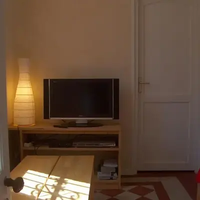 Maisonnette dans parc de 4 ha
