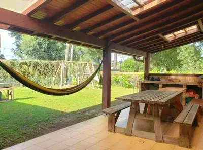 Jardin de l'établissement Maison familiale à 6 minutes de l'océan