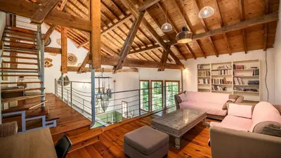 Coin salon dans l'établissement Moulin de Sore -Gîtes 14 pers et chambres d'hôtes dans un lieu naturel préservé