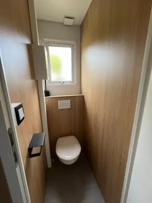 Salle de bains dans l'établissement Mobil Home Premium Camping Mayotte 5 CLIM TV LV R096
