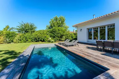 Piscine de l'établissement Villa Ostreia - Oasis Familiale ou située à proximité