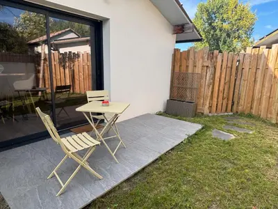 Terrasse ou espace extérieur de l'établissement DACSE-VILLAGE - Gite 03