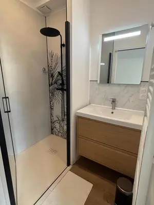 Salle de bains dans l'établissement DACSE-VILLAGE - Gite 03
