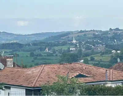 Vue générale sur la montagne ou vue sur la montagne depuis la maison de vacances