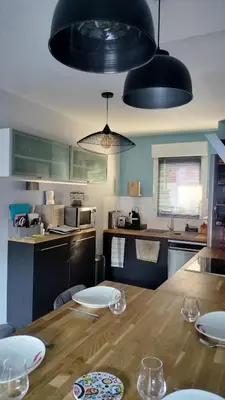 Cuisine ou kitchenette dans l'établissement maison proche ocean