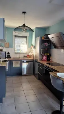 Cuisine ou kitchenette dans l'établissement maison proche ocean