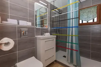 Salle de bains dans l'établissement Atlantic Selection - La Villa Senda à Capbreton