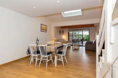 Coin salon dans l'établissement Atlantic Selection - La Villa Senda à Capbreton