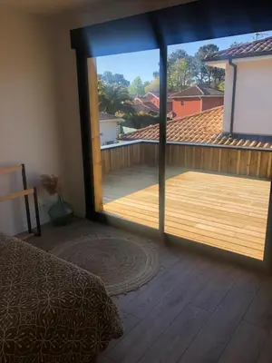 Un ou plusieurs lits dans un hébergement de l'établissement Maison familiale avec piscine proche plage