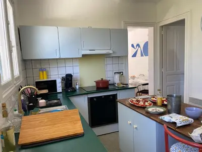Cuisine ou kitchenette dans l'établissement Maison entre Landes et Pays basque, Plage à 3km